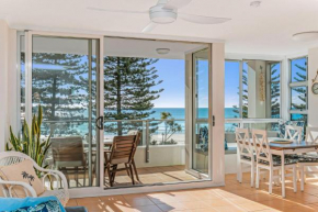Rainbow Pacific unit 8 - Great value unit right on the beachfront Rainbow Bay Coolangatta with WiFi